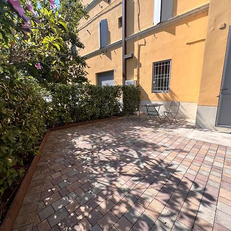 Panigale Deluxe Apartment Bologna Bagian luar foto