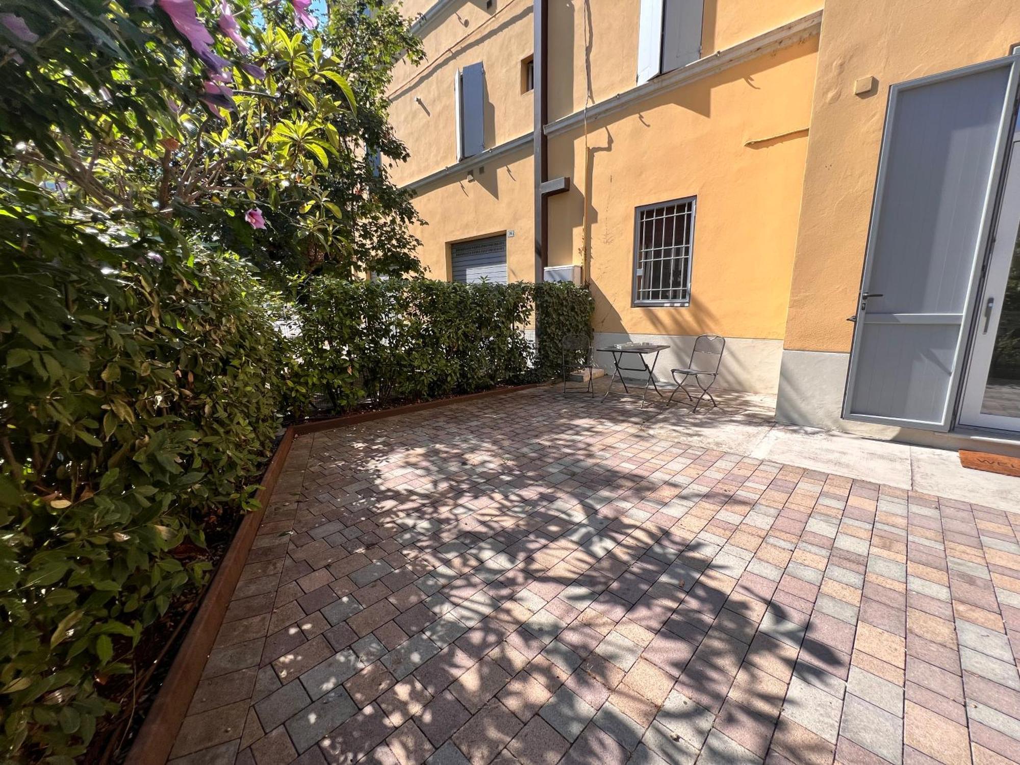 Panigale Deluxe Apartment Bologna Bagian luar foto